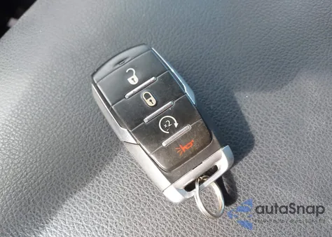 2022 Ram 1500 Big Horn Quad Cab 4X4 6'4 Box из США, поврежденный, VIN 1C6SRFBT4NN138523